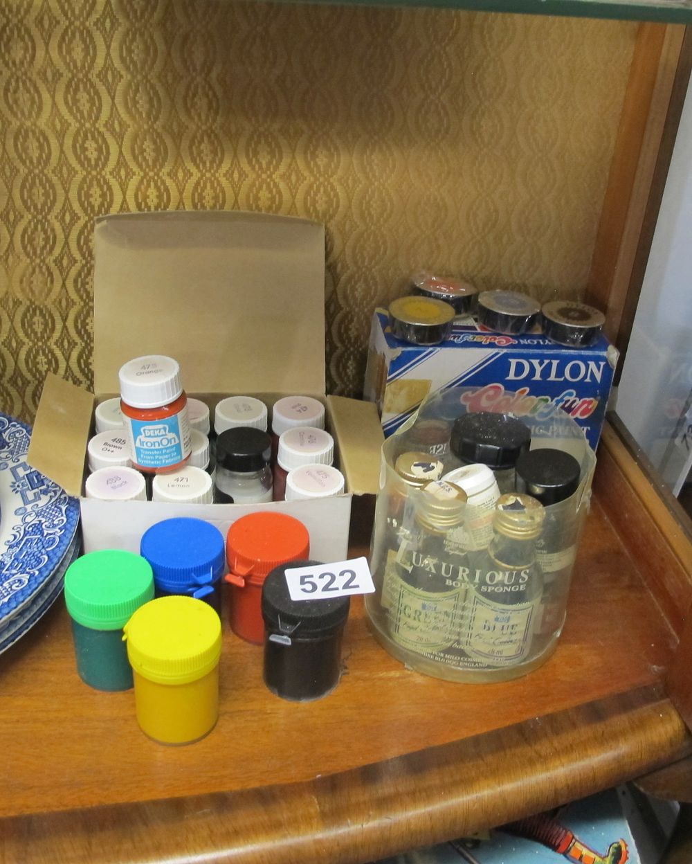 Lot 522: fabric paint and dyes