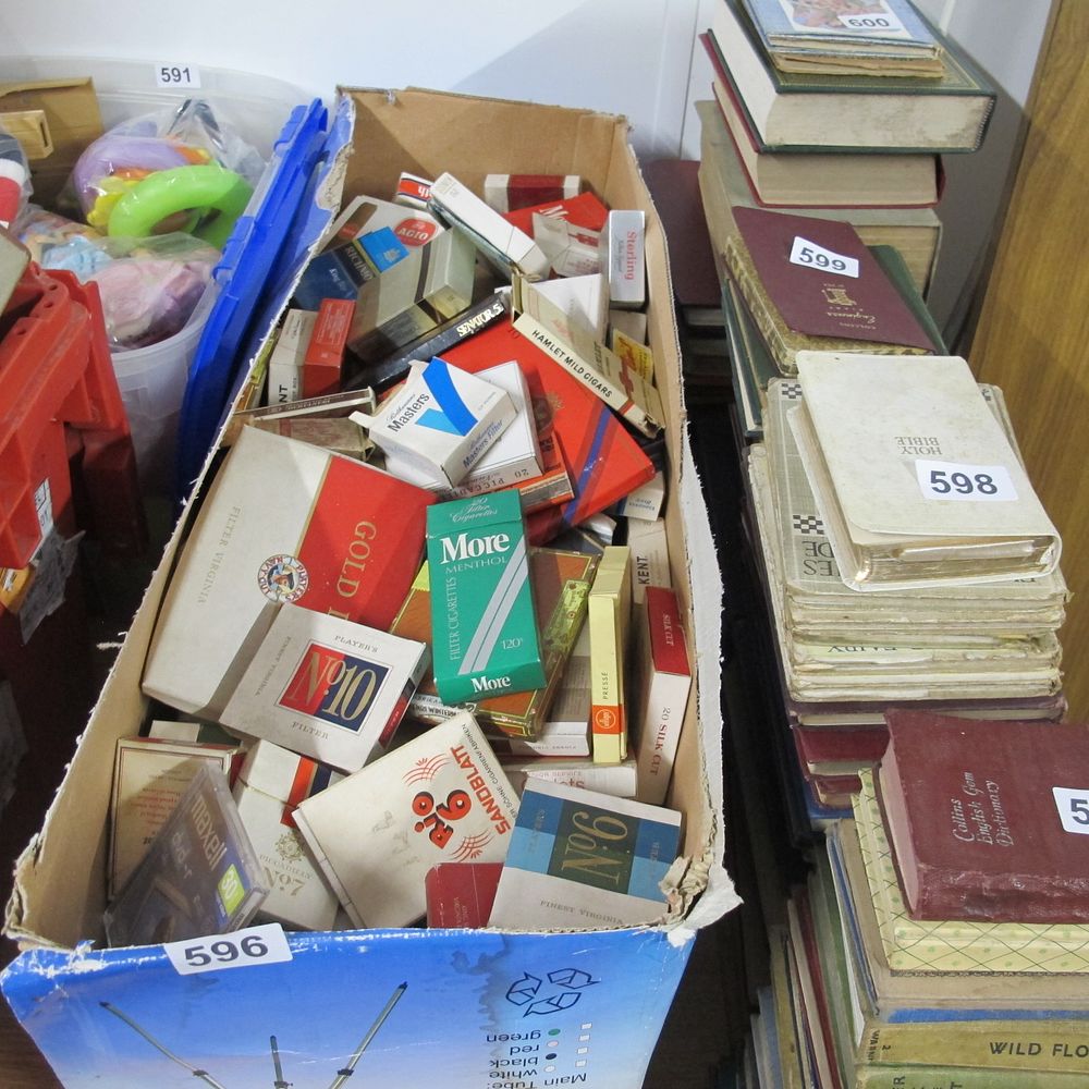 Lot 596: qty of vintage cigarette packets