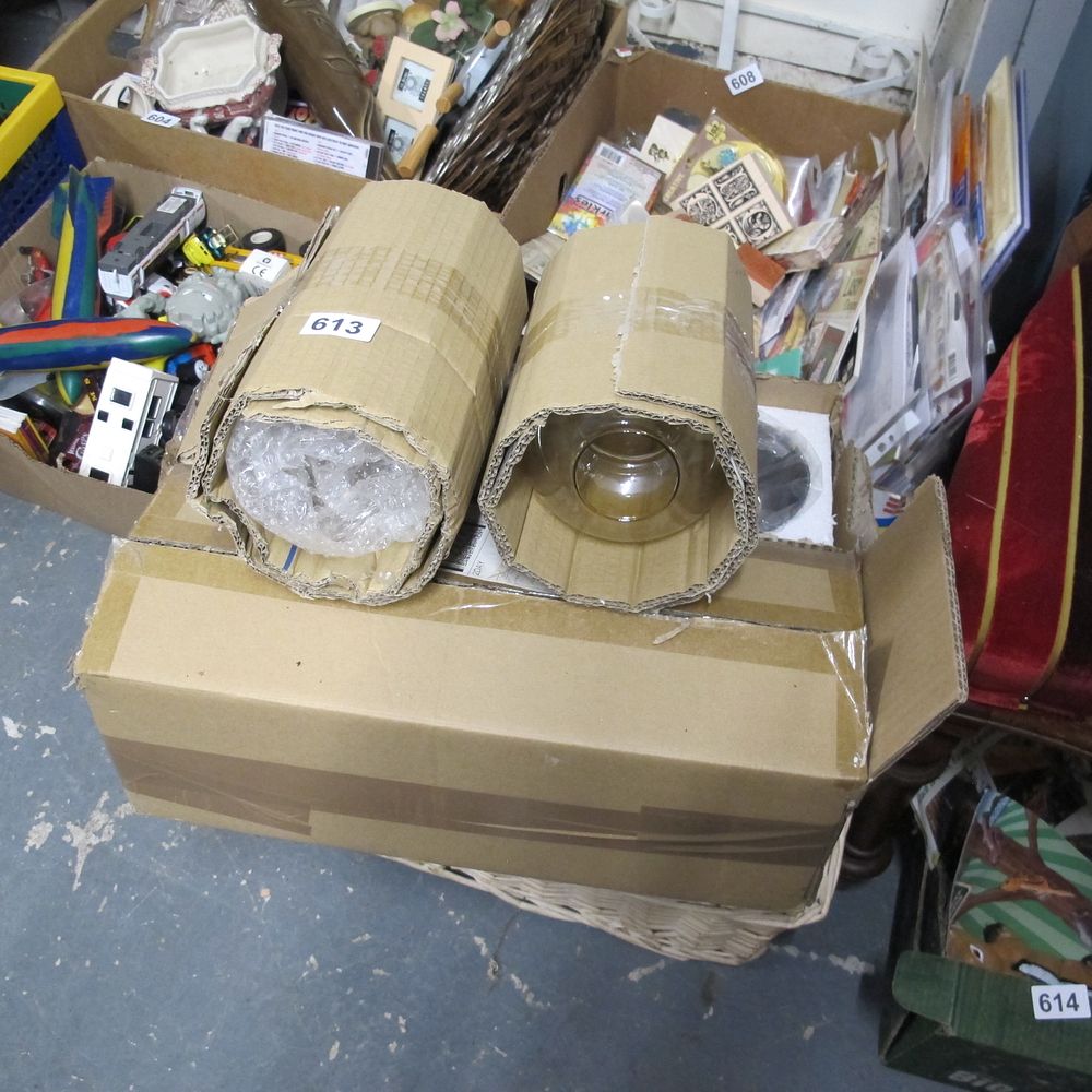 Lot 613: eiling light