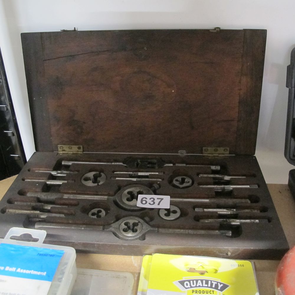 Lot 637: vintage tap and die engineering set