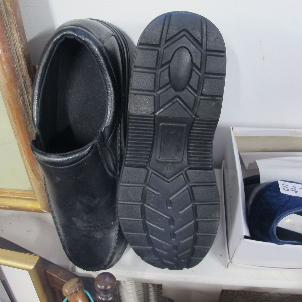 Lot 840: hideous shoes