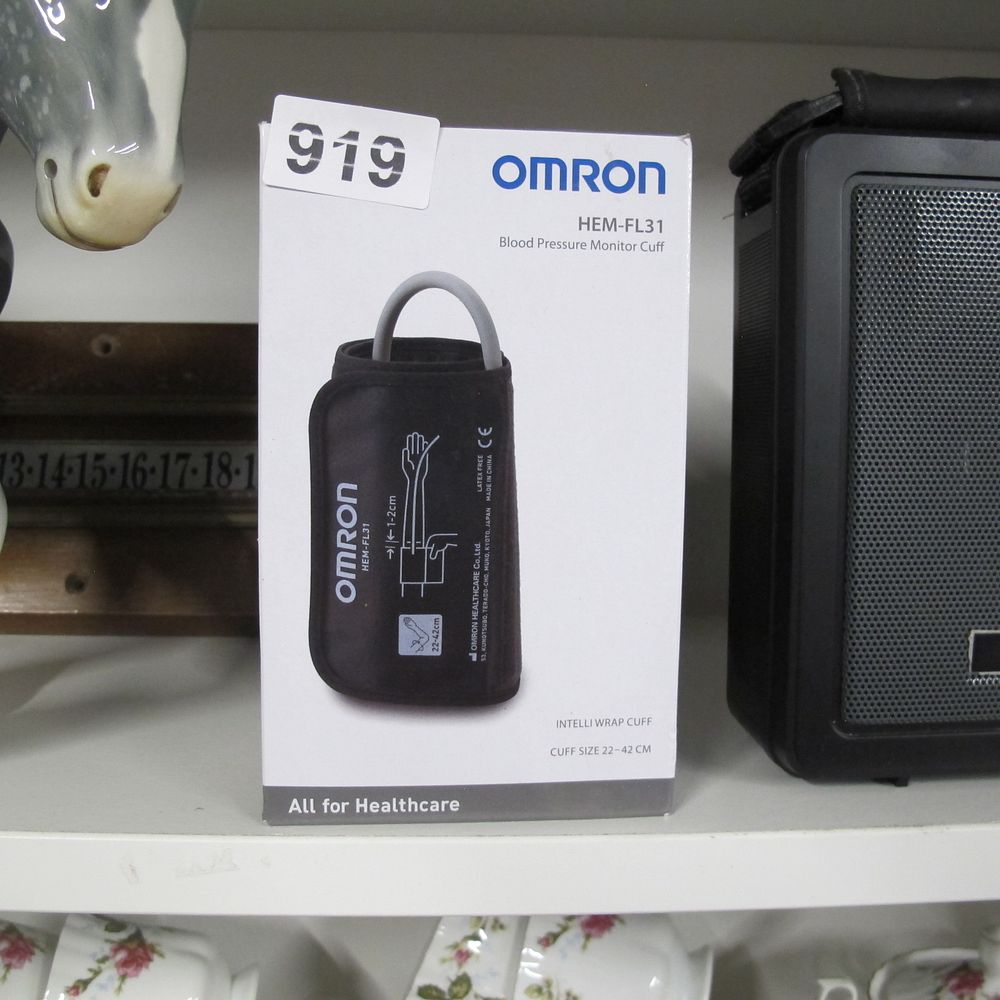 Lot 919: Omron blood pressure monitor cuff