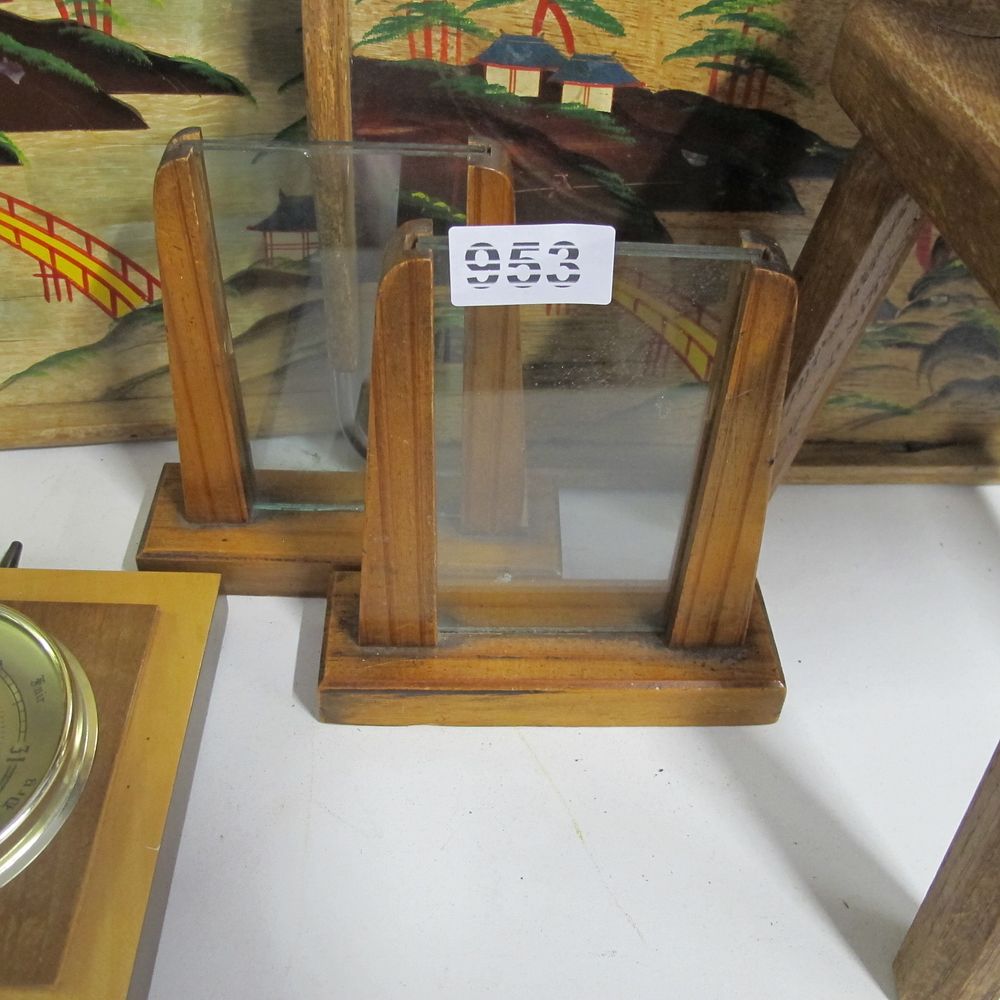 Lot 953: Vintage photo frames
