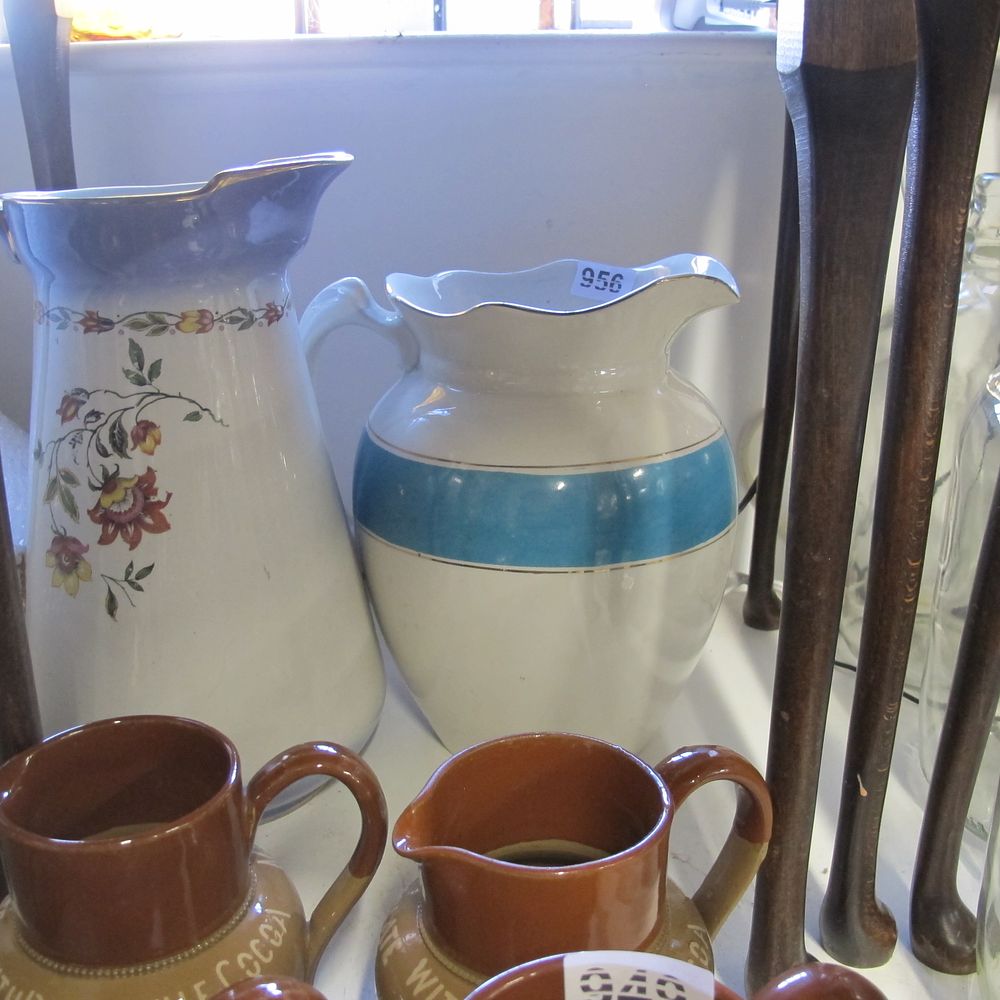 Lot 956: a nice pair of jugs