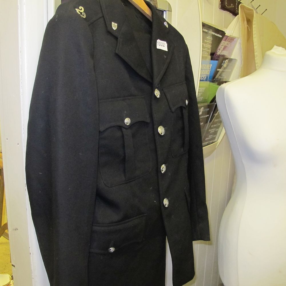 Lot 1032: Policemans jacket