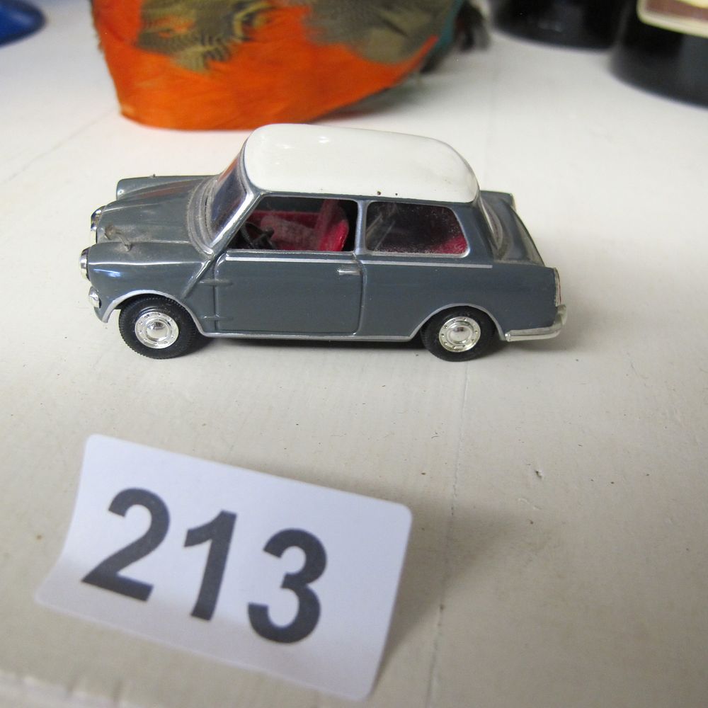 Lot 213: Diecast Riley Elf