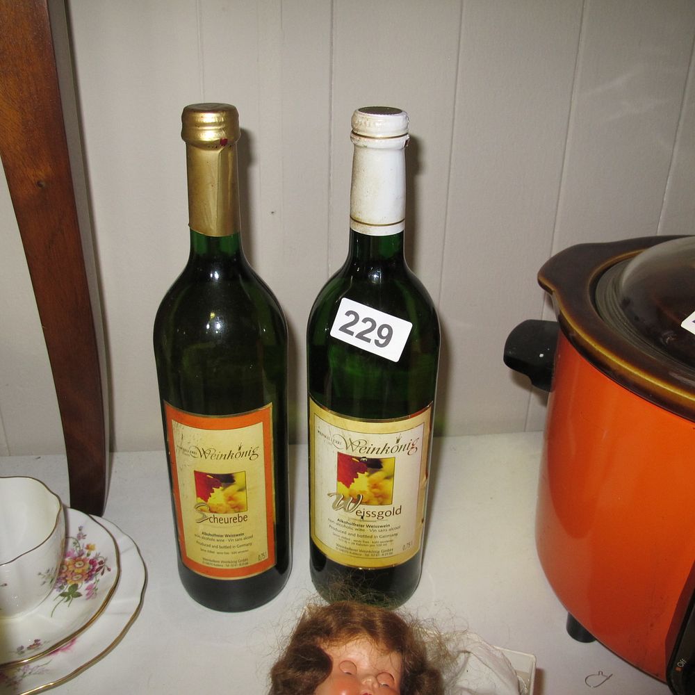 Lot 229: 2 bottles of wine