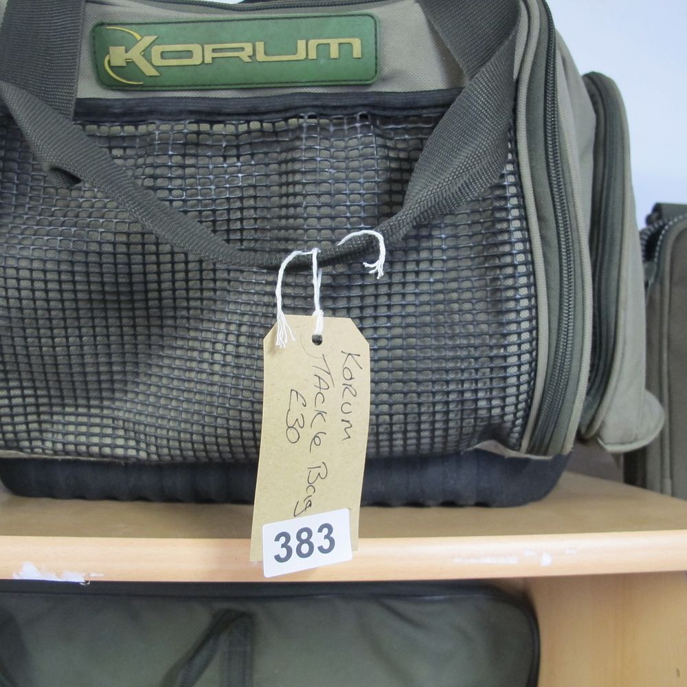Lot 383: korum tackle bag