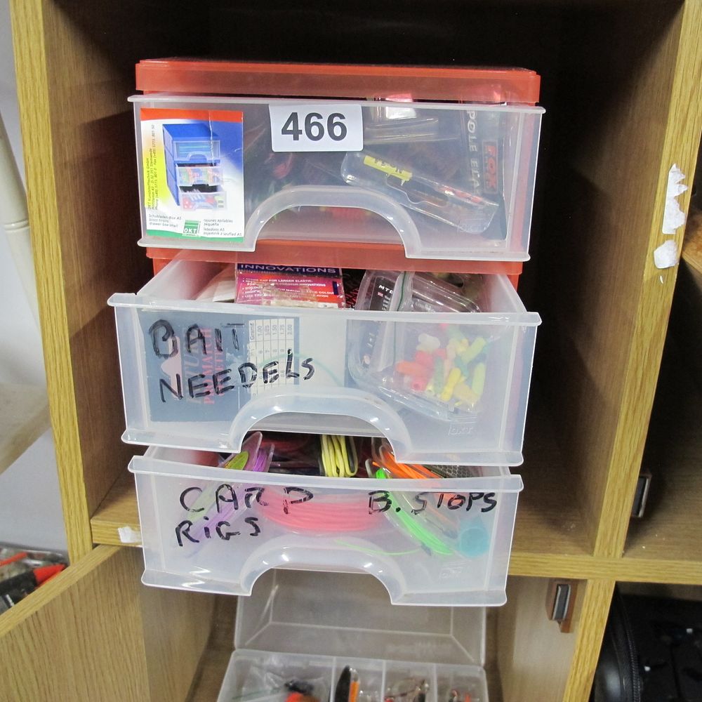 Lot 466: plastic box full of misc fishing tackle