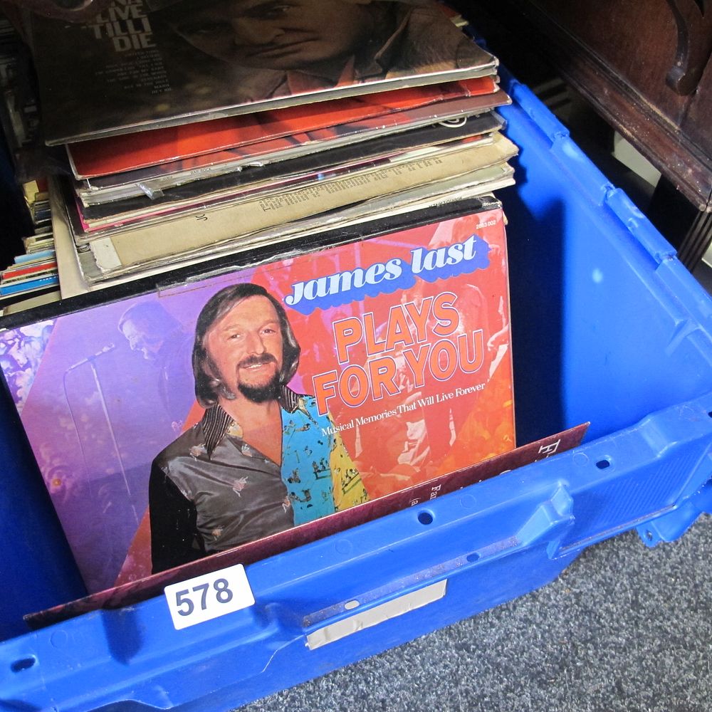 Lot 578: Quantity of records