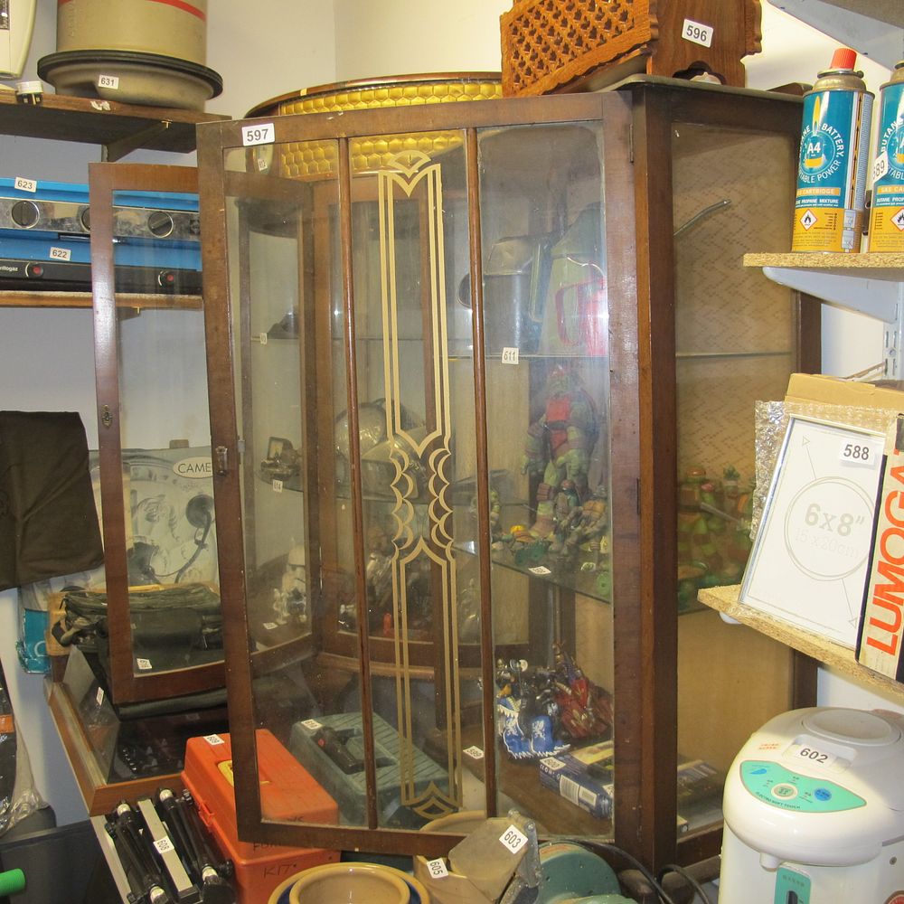 Lot 597: Vintage china cabinet