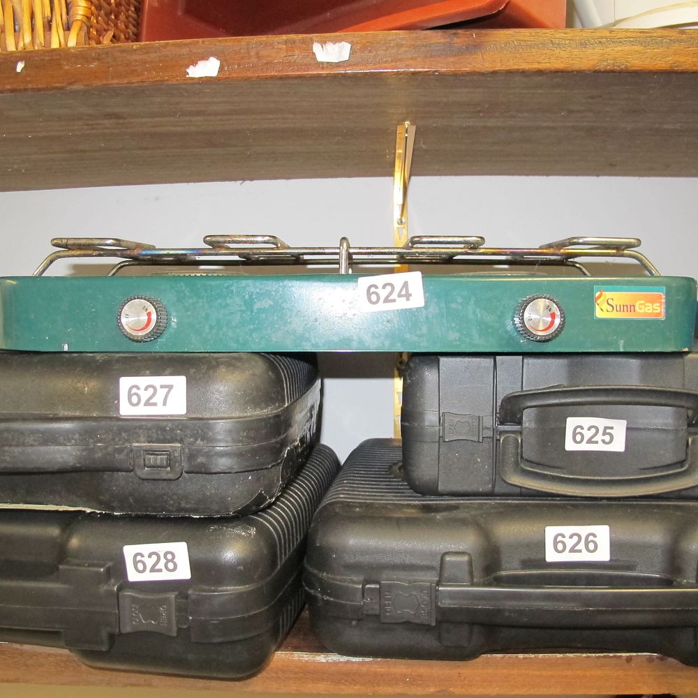 Lot 624: Camping cooker