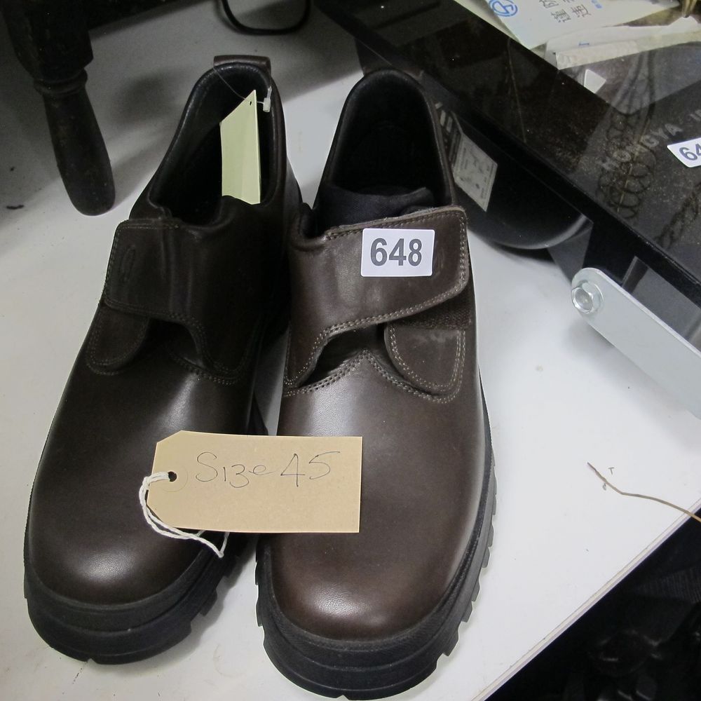 Lot 648: Size 45 shoes