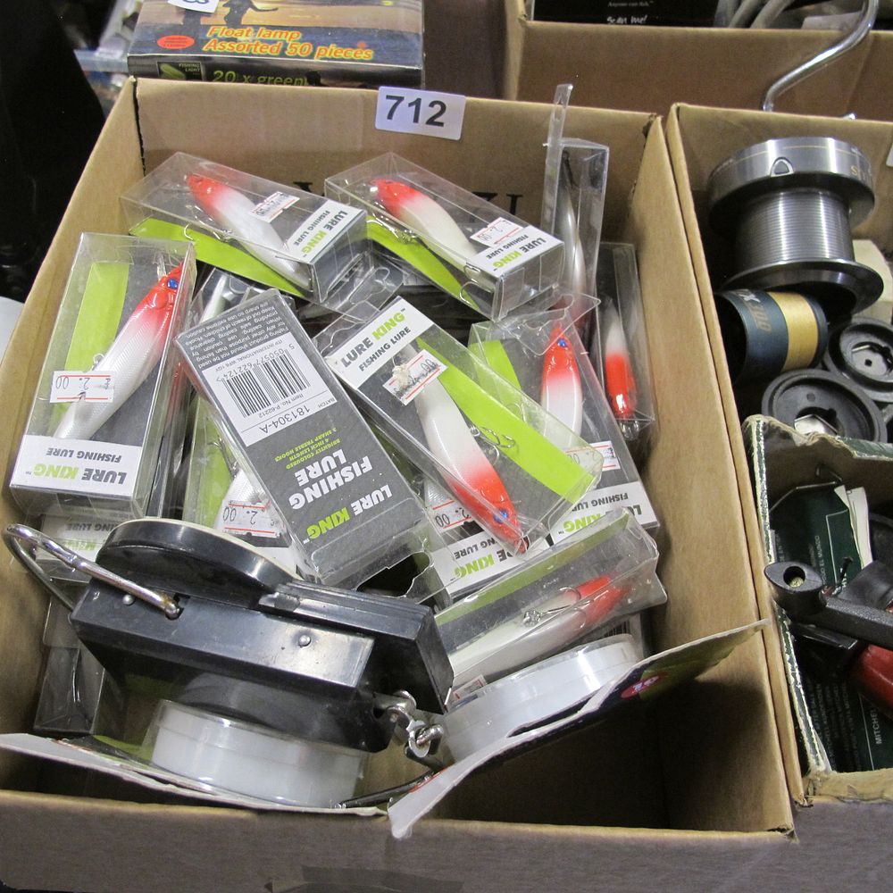 Lot 712: box of misc fishing tackle etc