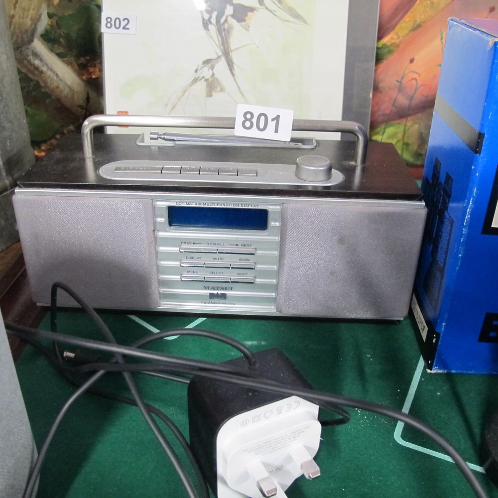 Lot 801: Matsui DAB radio