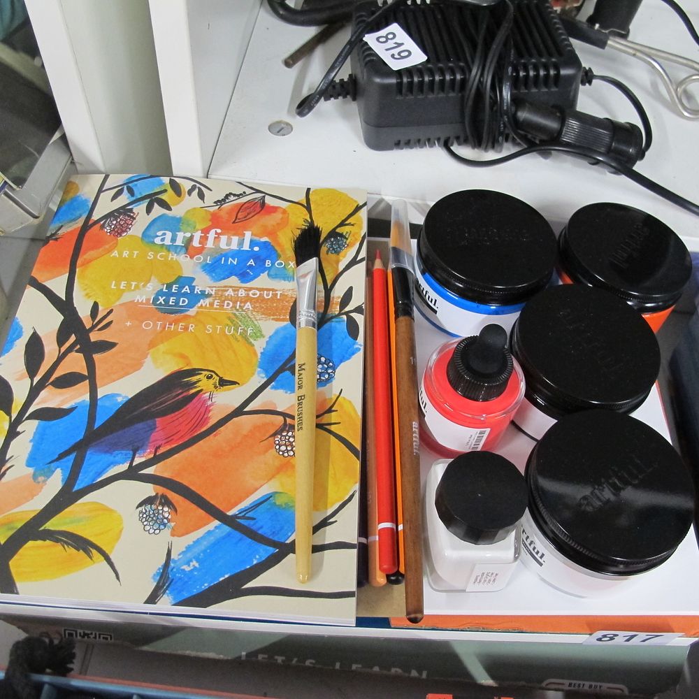 Lot 817: Artful mixed media set