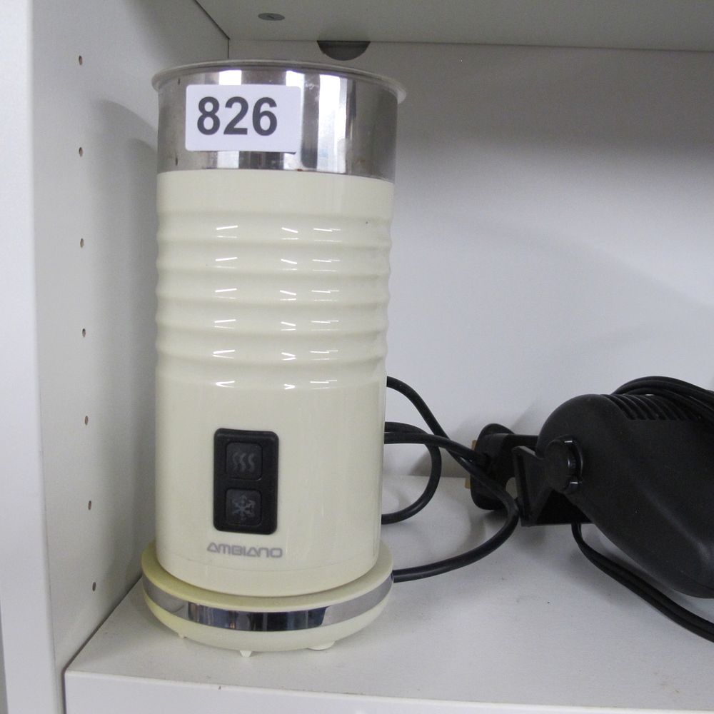 Lot 826: Electric milk frother foamer