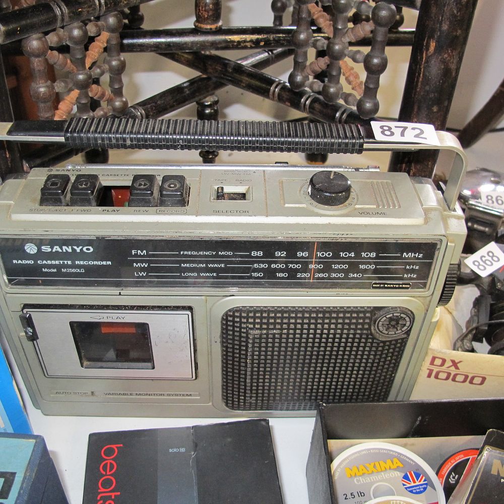 Lot 872: Sanyo radio cassette