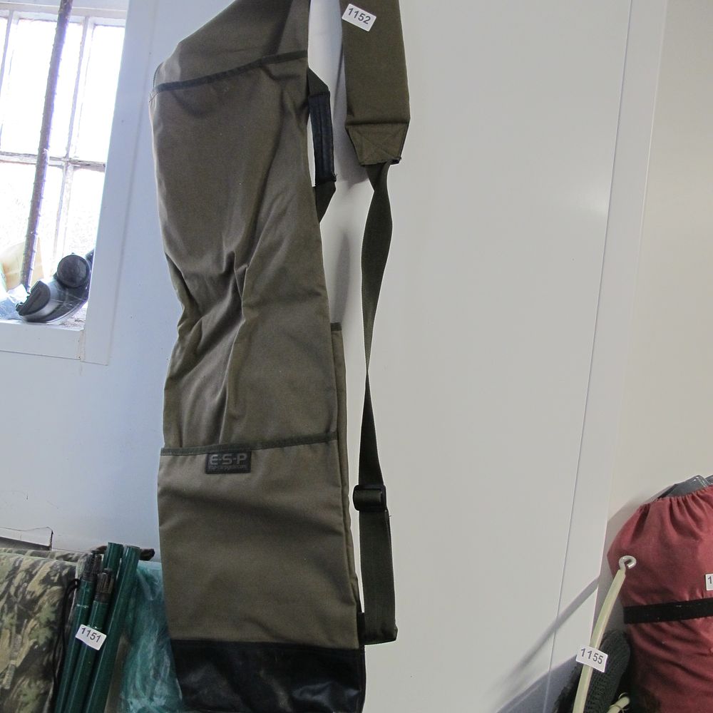 Lot 1152: ESP camp gear rod case