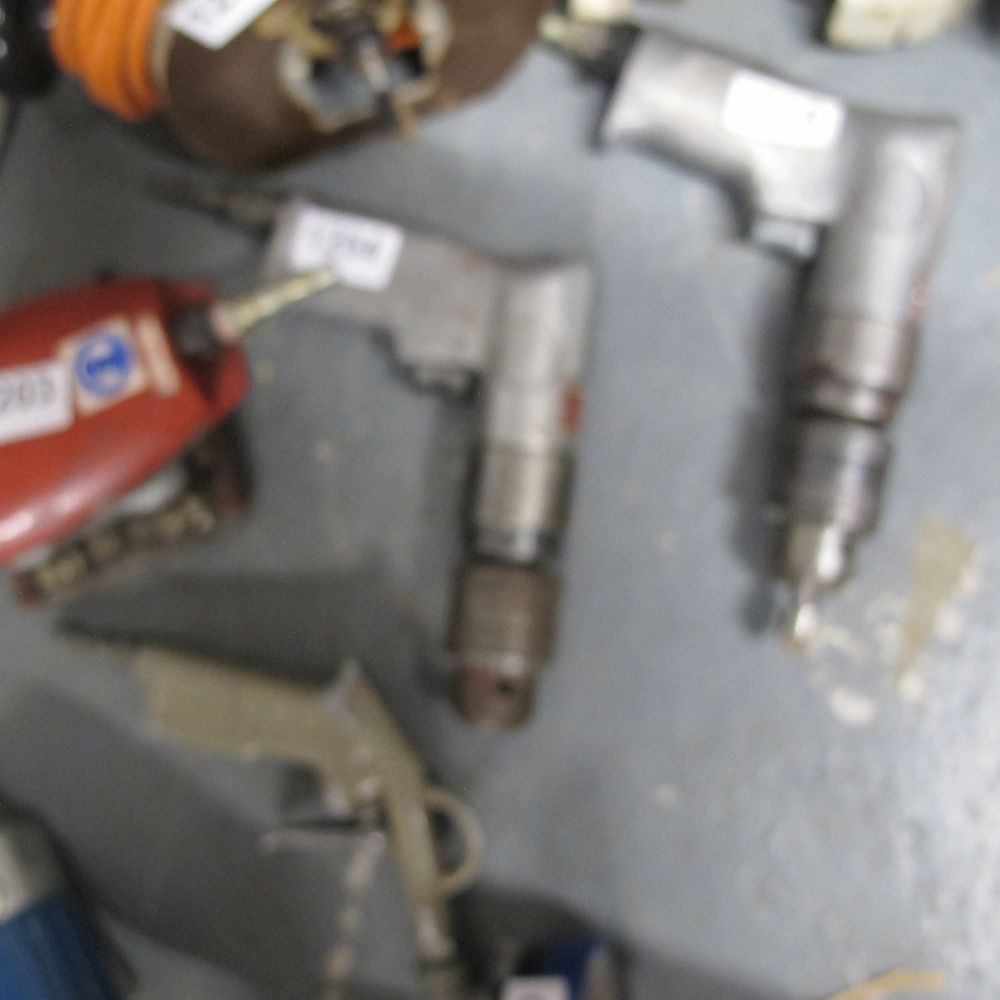 Lot 1204: pneumatic air drill