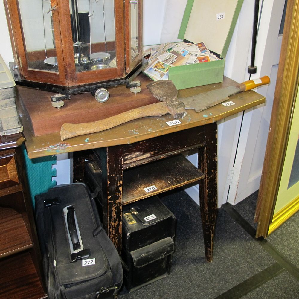 Lot 270: Vintage copper topped pub table