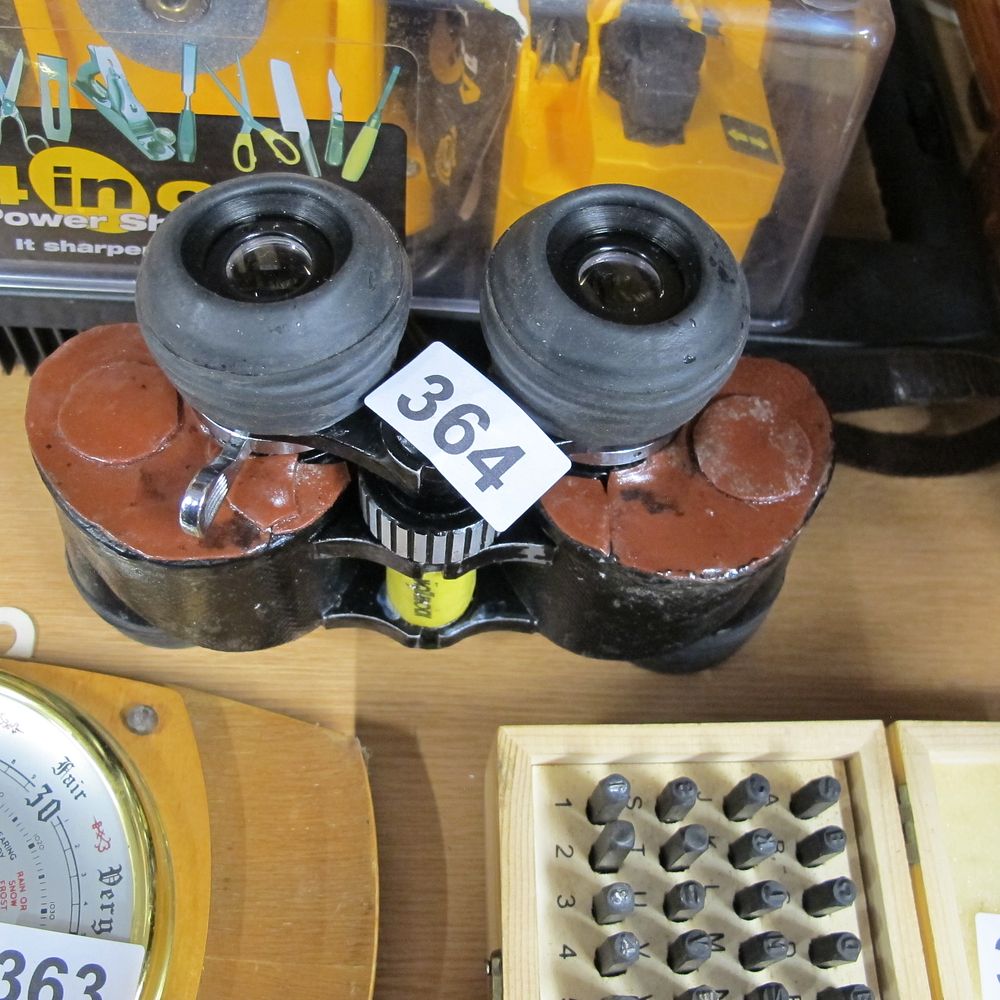 Lot 364: Pair of Docter Binoculars