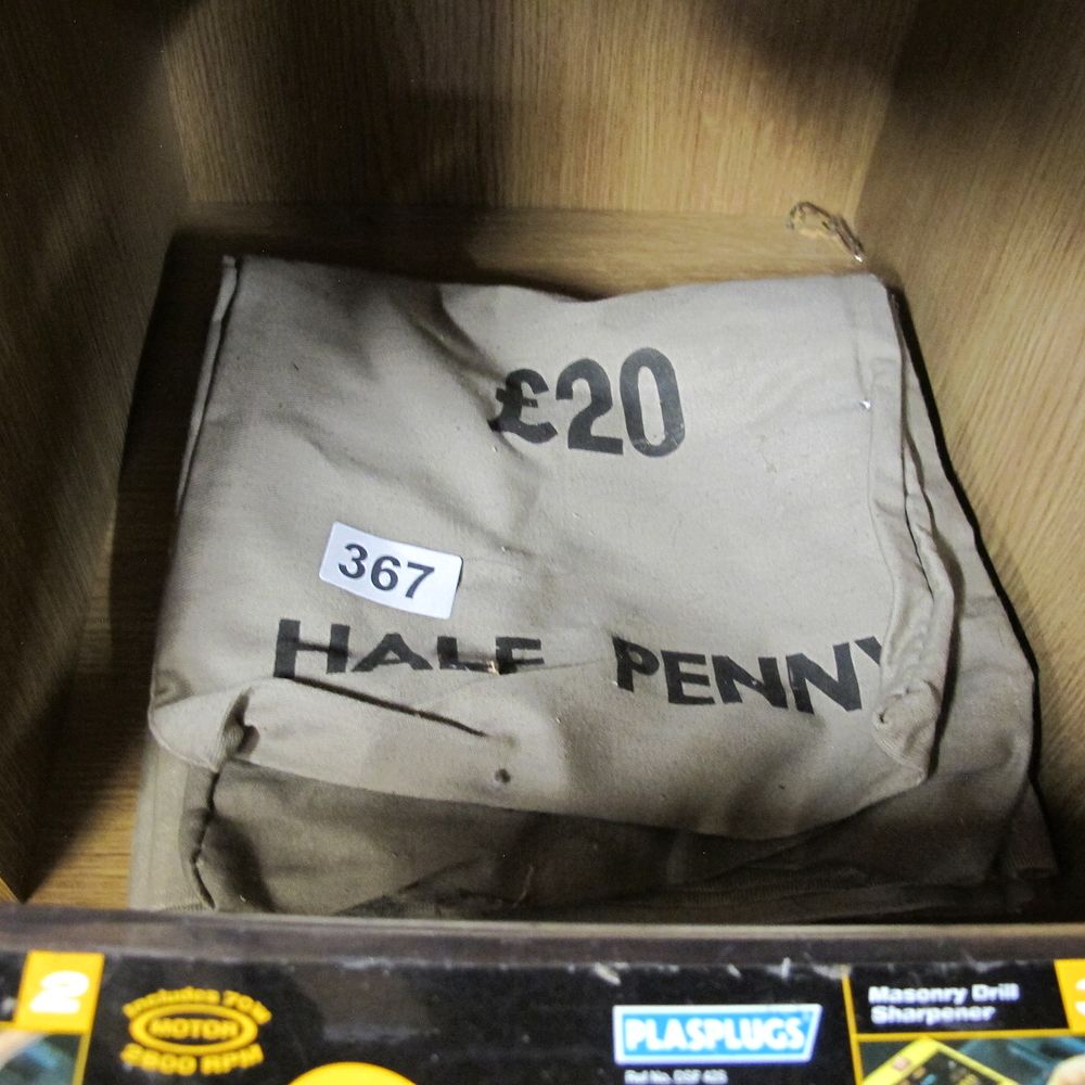 Lot 367: Vintage Fabric Coin Bag with 'HALF PENNY' and...