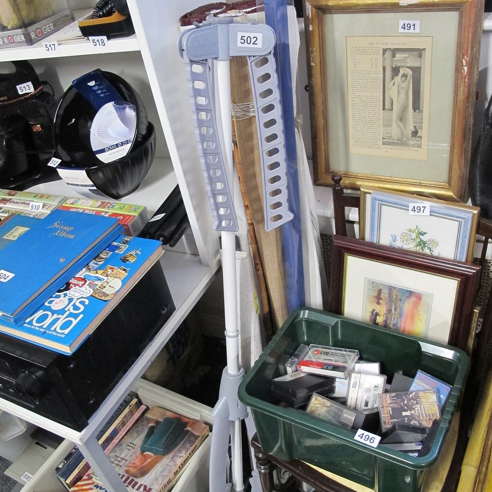 Lot 502: Gray Plastic Clothes Drying Rack