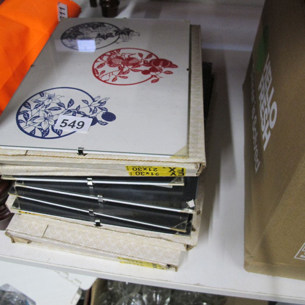 Lot 549: Selection of chinese paper cuts