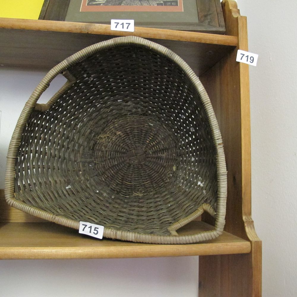 Lot 715: Triangular Wicker Basket with Handle