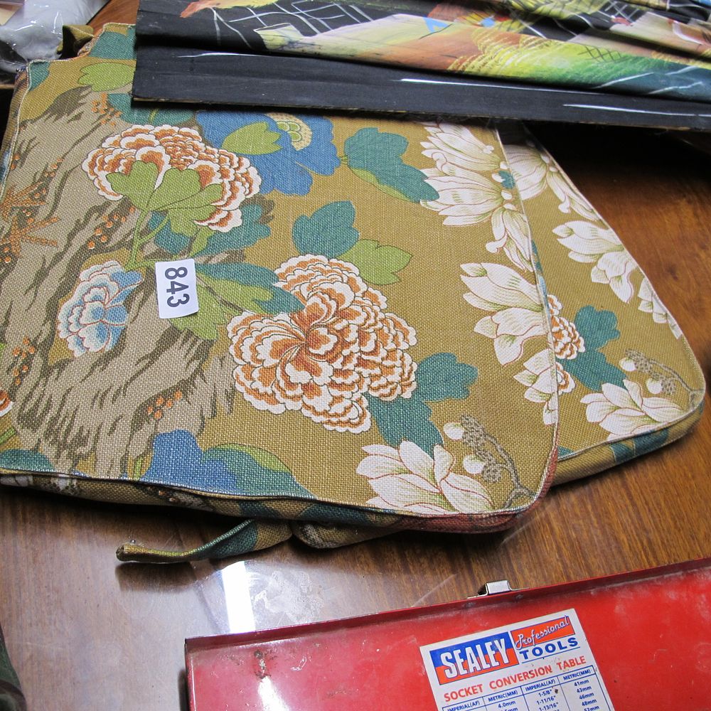 Lot 843: Pair of Floral Patterned Fabric Cushions