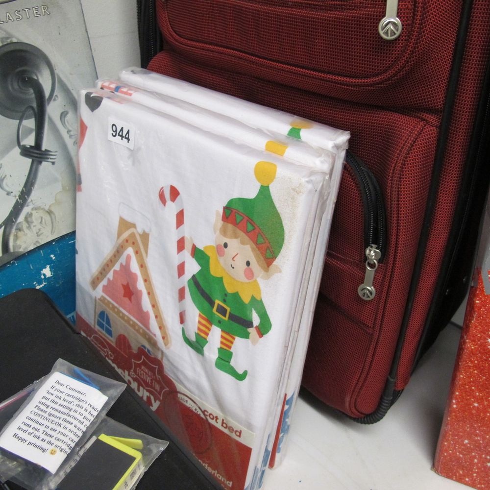 Lot 944: Multiple Cot Bed Sheets with Elf & Gingerbread...