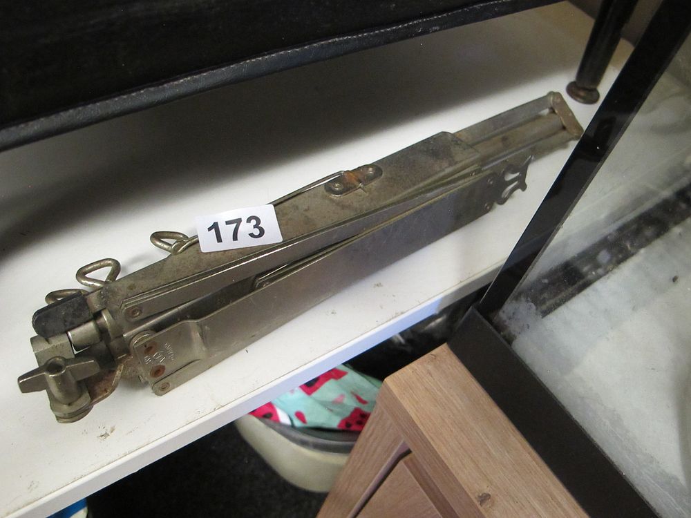 Lot 173: A metal sheet music stand