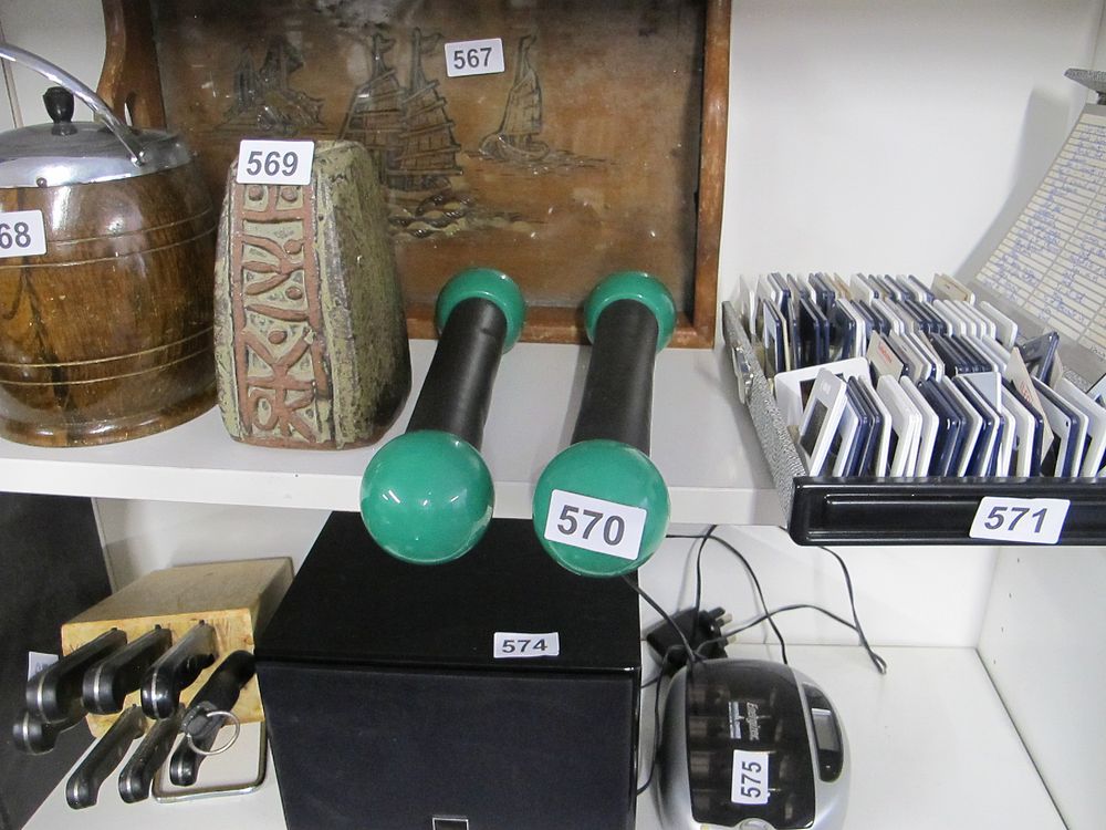 Lot 570: weights