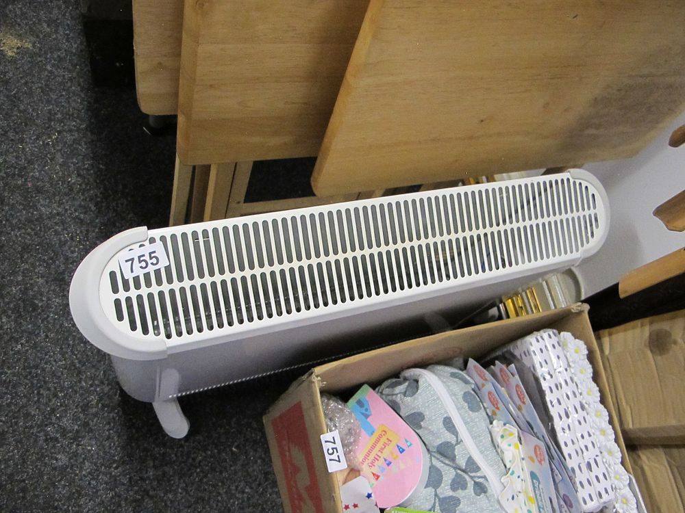 Lot 755: A Modern Electric Convector Heater