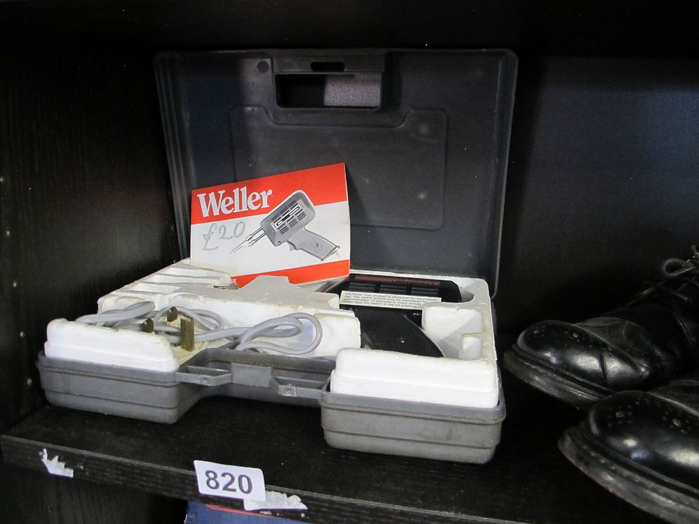 Lot 820: Vintage Weller Soldering Gun Kit