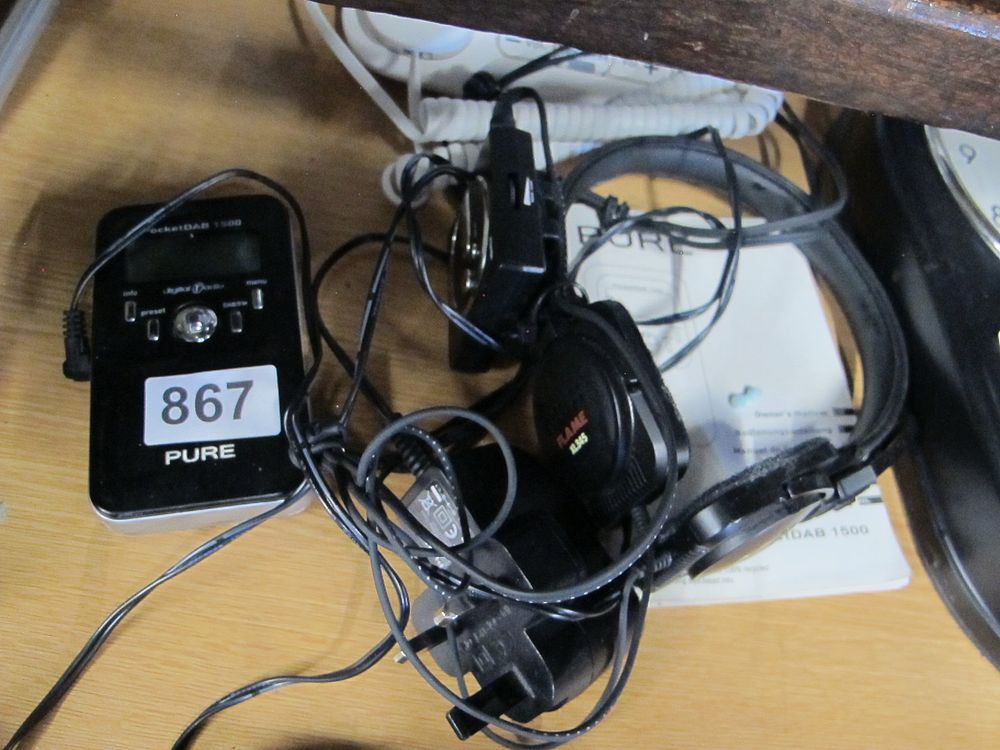 Lot 867: A PURE pocketDAB 1500 Portable DAB Radio with...