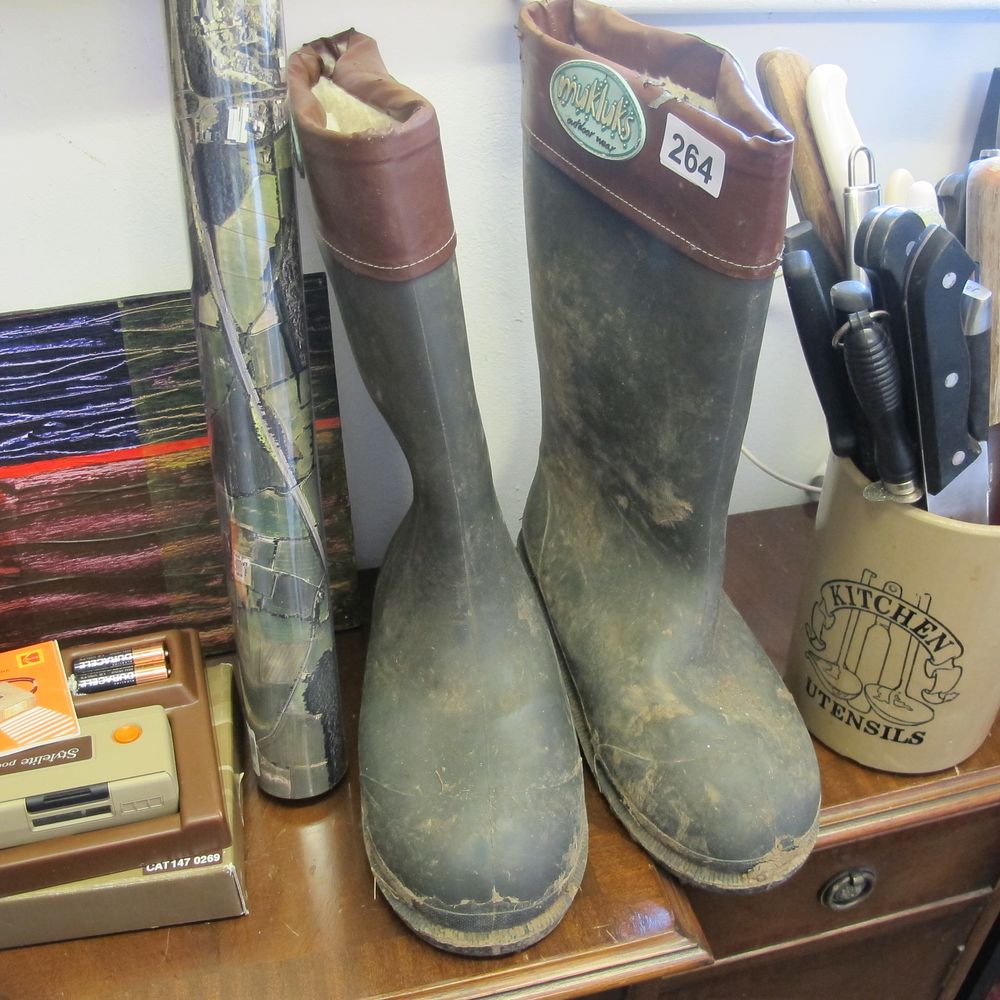 Lot 264: Mukluks Outdoor Wear Men's Tall Rubber Outdoor Boots