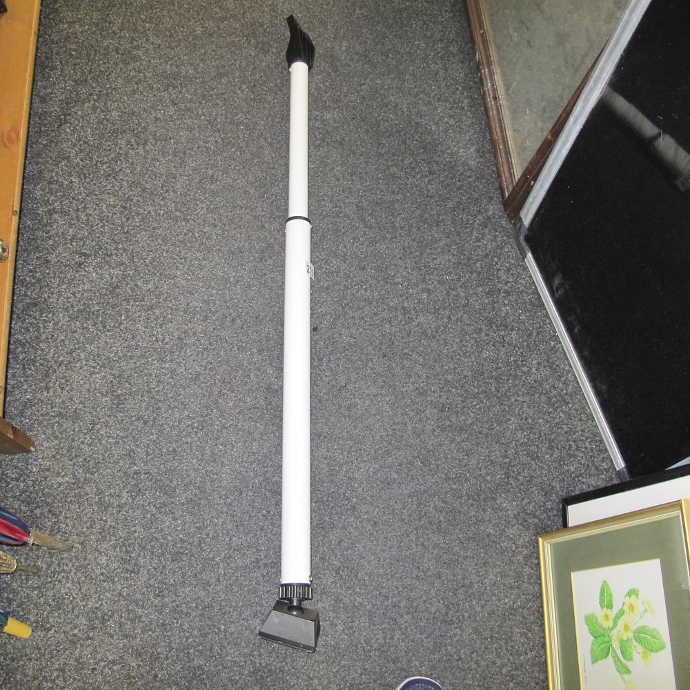 Lot 275: Adjustable White Door Security Bar