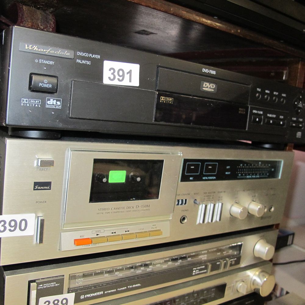 Lot 390: A Sansui Stereo Cassette Deck D-150M