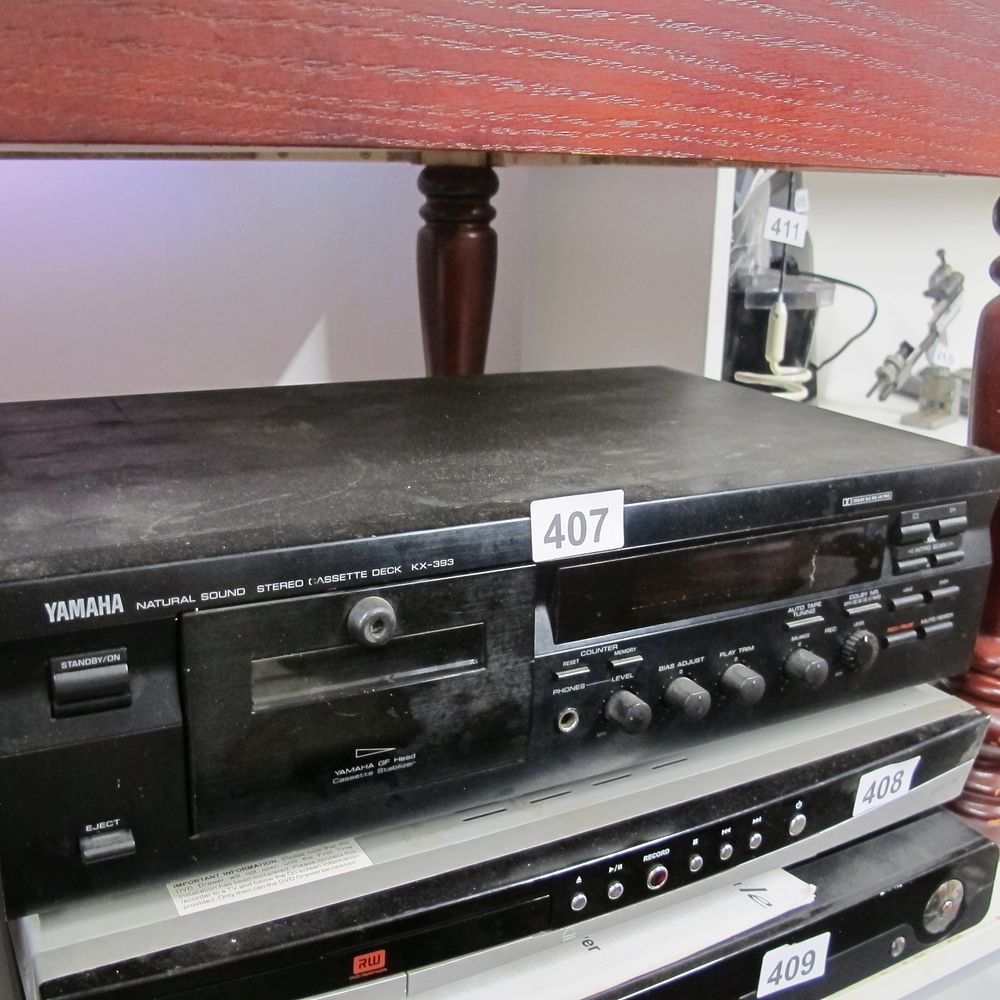 Lot 407: Yamaha Natural Sound Stereo Cassette Deck KX-393
