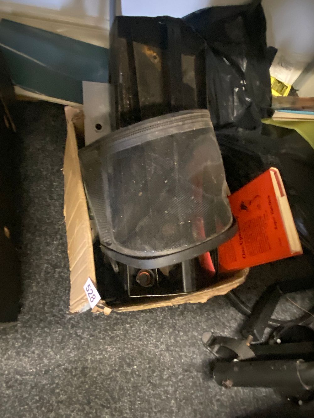 Lot 528: Mopar A-Body Driver's Side Fresh Air Vent