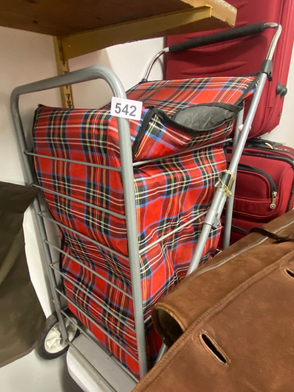 Lot 542: Modern Collapsible Shopping Cart, with Tartan Pattern Bag