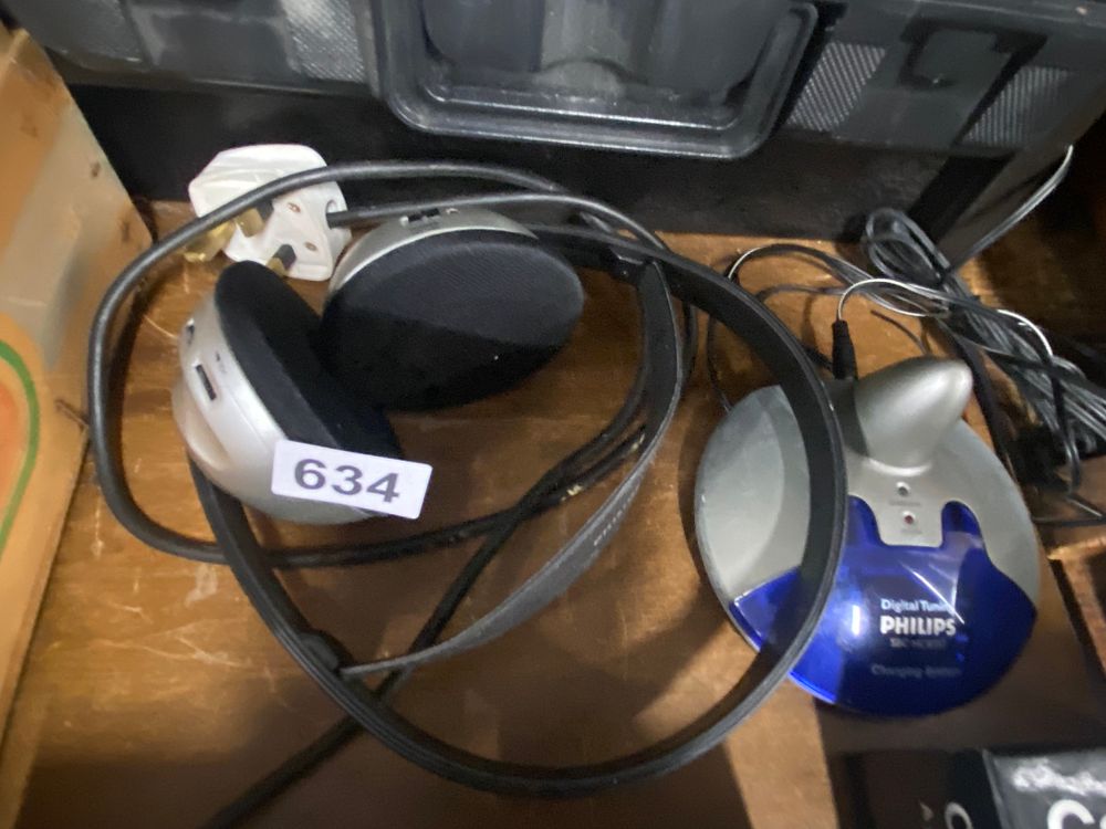 Lot 634: Philips SBC HS280 Wireless Headphones and Charging System