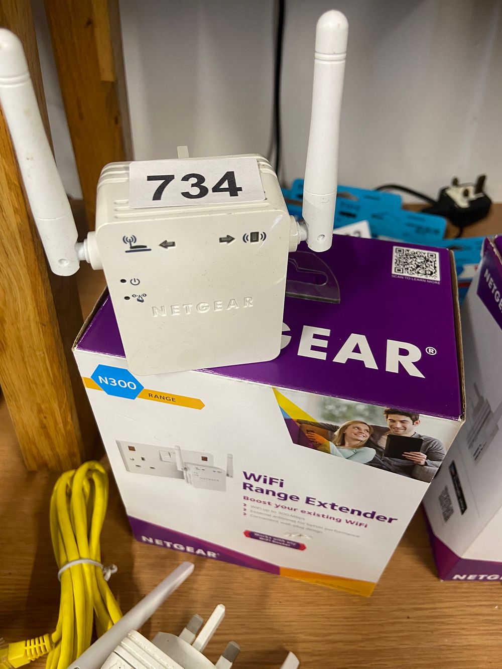 Lot 734: NETGEAR N300 WN3000RP WiFi Range Extender