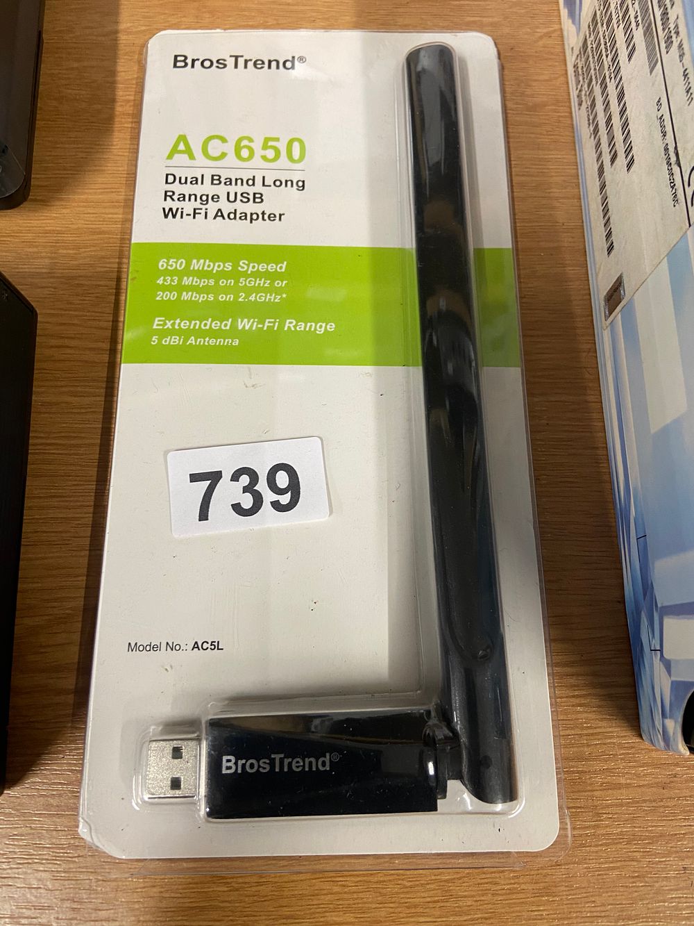 Lot 739: BrosTrend AC650 Dual Band Long Range USB Wi-Fi...
