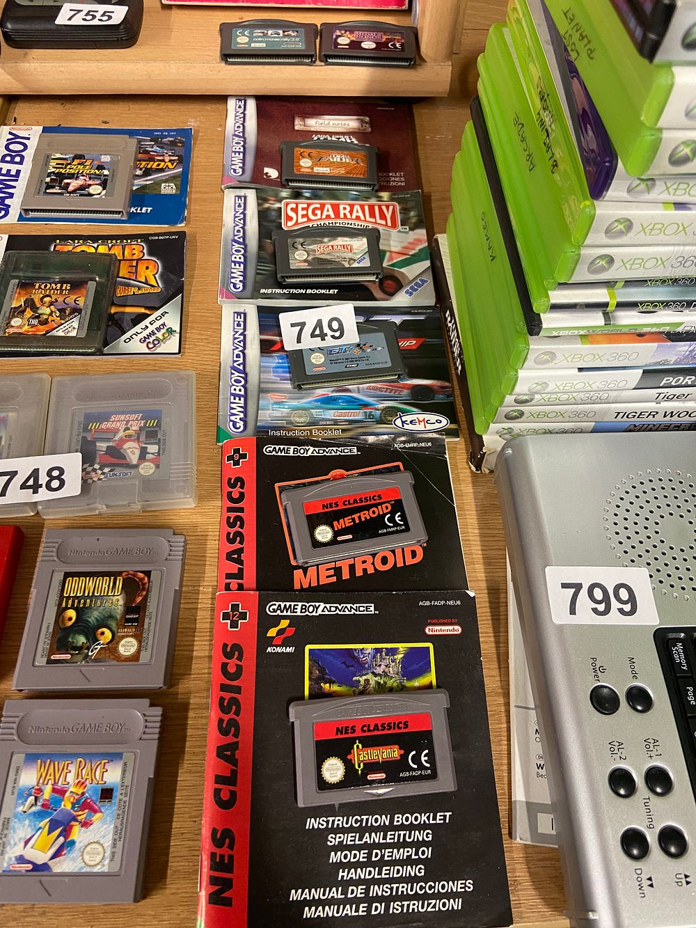 Lot 749: A Collection of Nintendo Game Boy and Game...