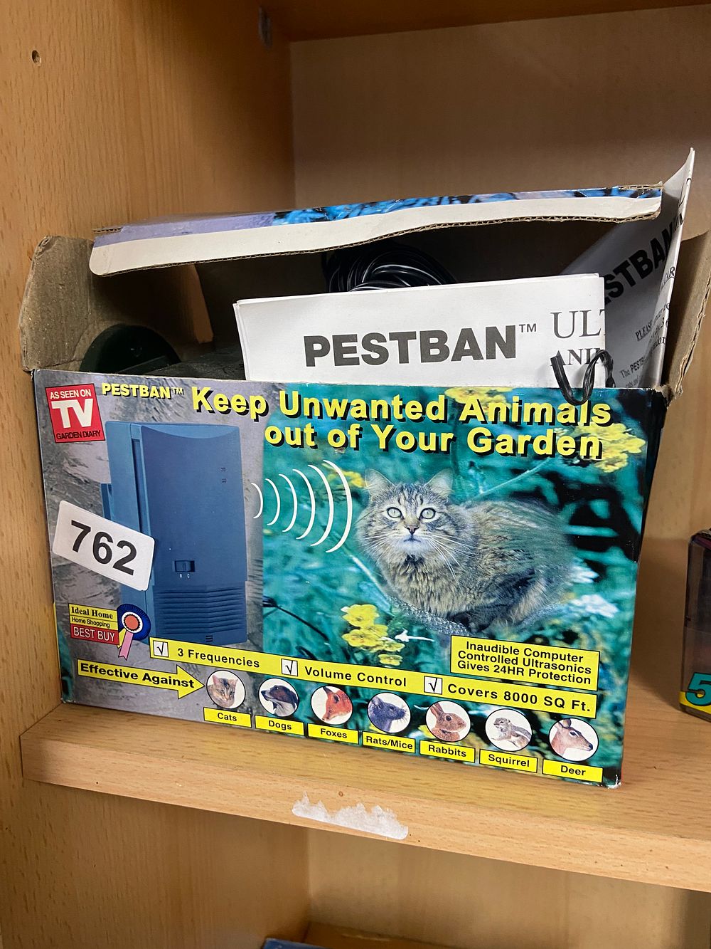 Lot 762: PESTBAN™ ULTRA Ultrasonic Animal & Pest Deterrent