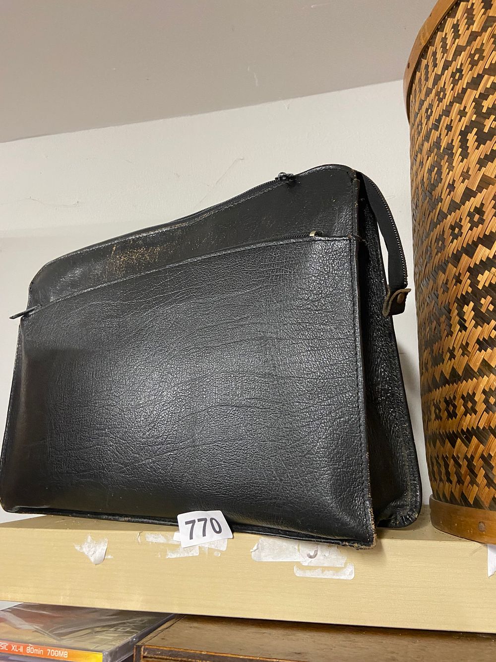 Lot 770: Italian Black Leather Zippered Portfolio Case