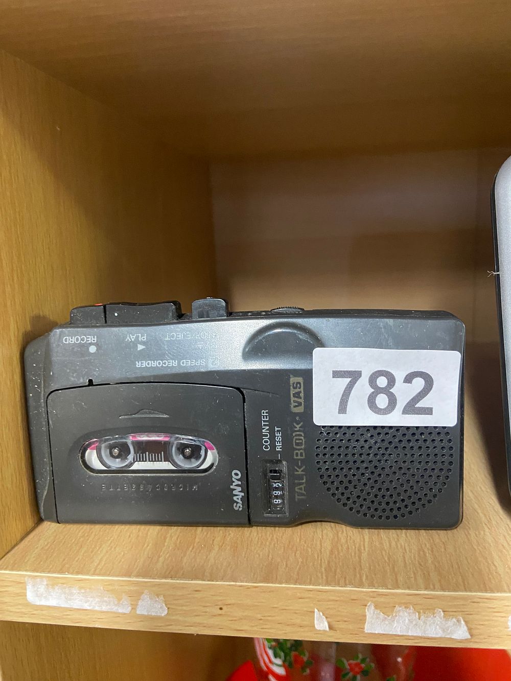 Lot 782: SANYO M-5699 Two Speed Microcassette Voice Activated System...